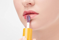 Масло для макияжа губ Hot Lips 04 That's Cheek